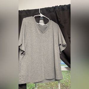 SOLD Women’s xl tee